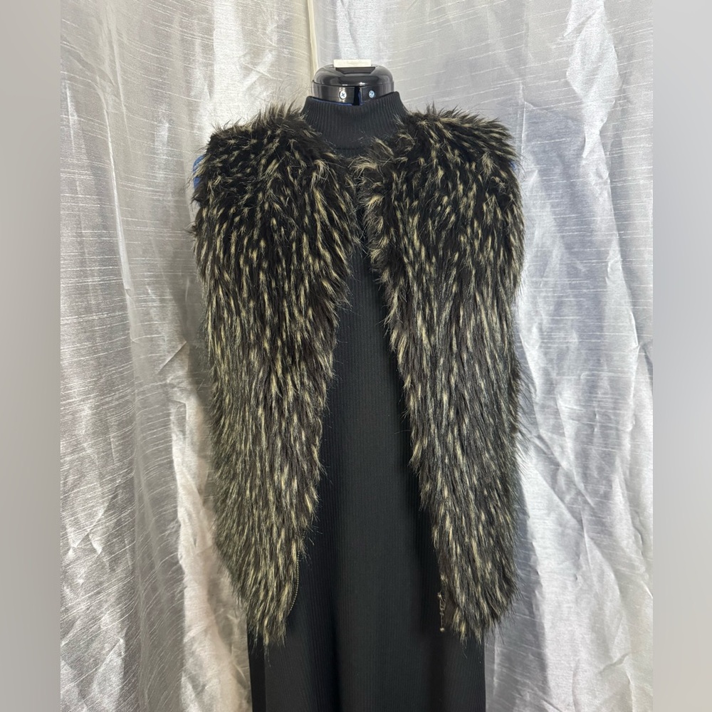 Luxurious Faux Fur Vest - Black and Brown